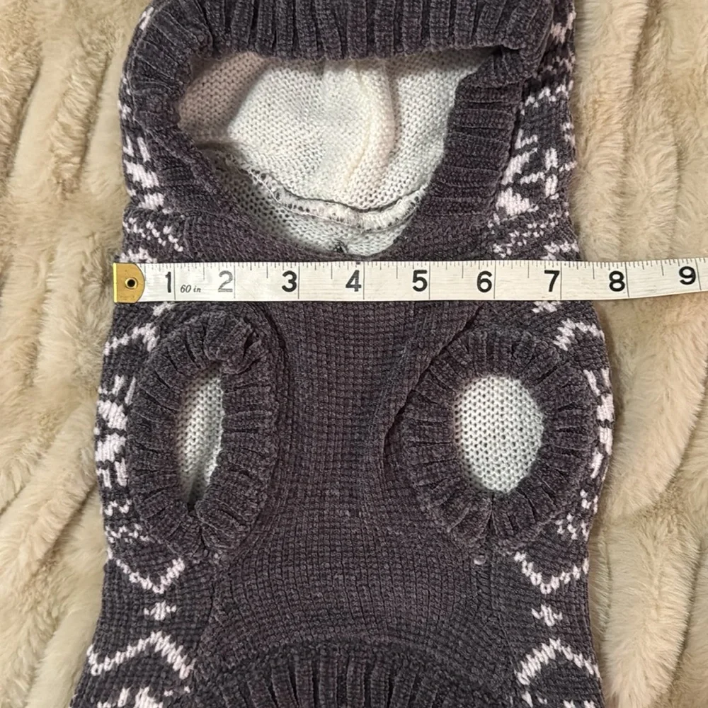 Bee & Willow Grey/white pet dog sweater XS/S